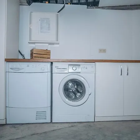 Maison En Pierre Avec Piscine A Barjac, 16 Personnes * Barjac (Gard)