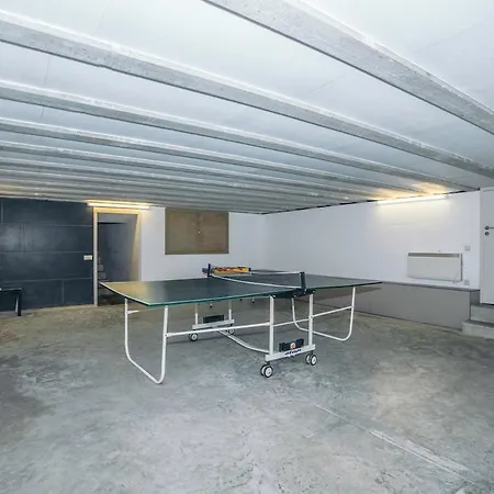 Dom wakacyjny Maison En Pierre Avec Piscine A Barjac, 16 Personnes