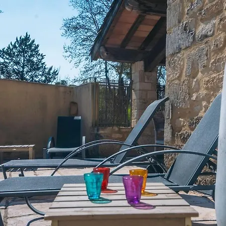 Maison En Pierre Avec Piscine A Barjac, 16 Personnes * Barjac (Gard)
