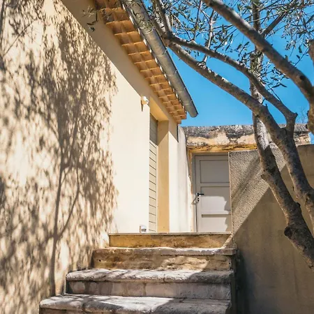 Maison En Pierre Avec Piscine A Barjac, 16 Personnes * Barjac (Gard)